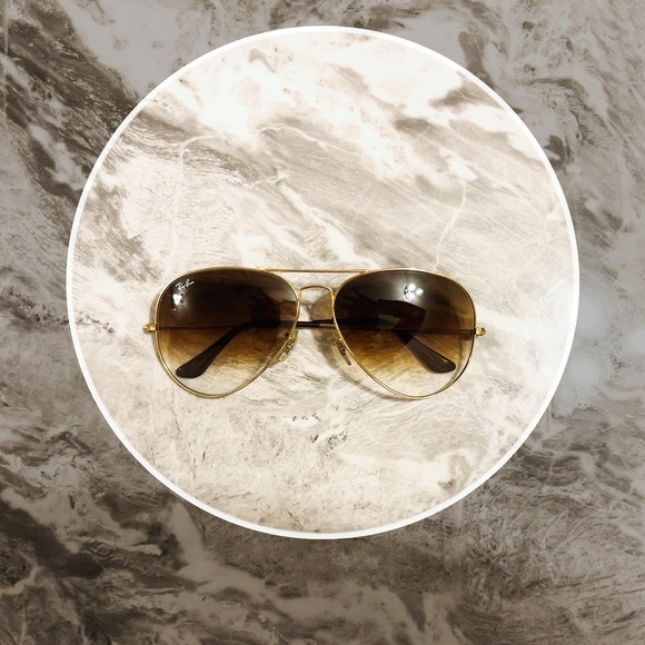 Ray-Ban Unisex Aviator Sunglasses - Picture 2 of 4